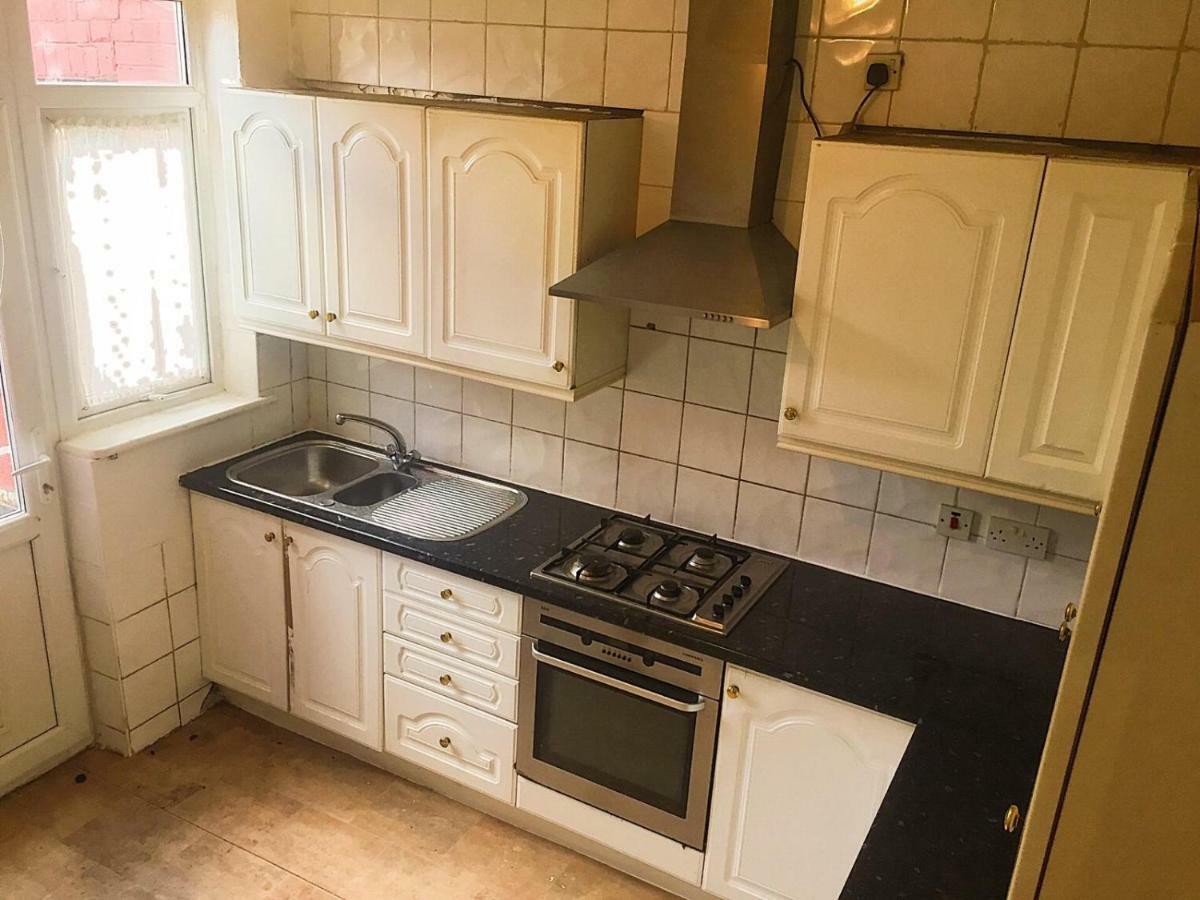 North London Cottage Екстериор снимка