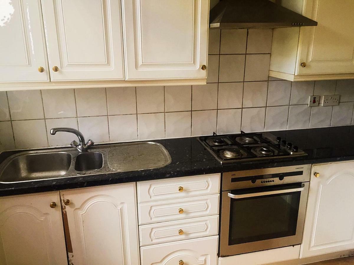 North London Cottage Екстериор снимка