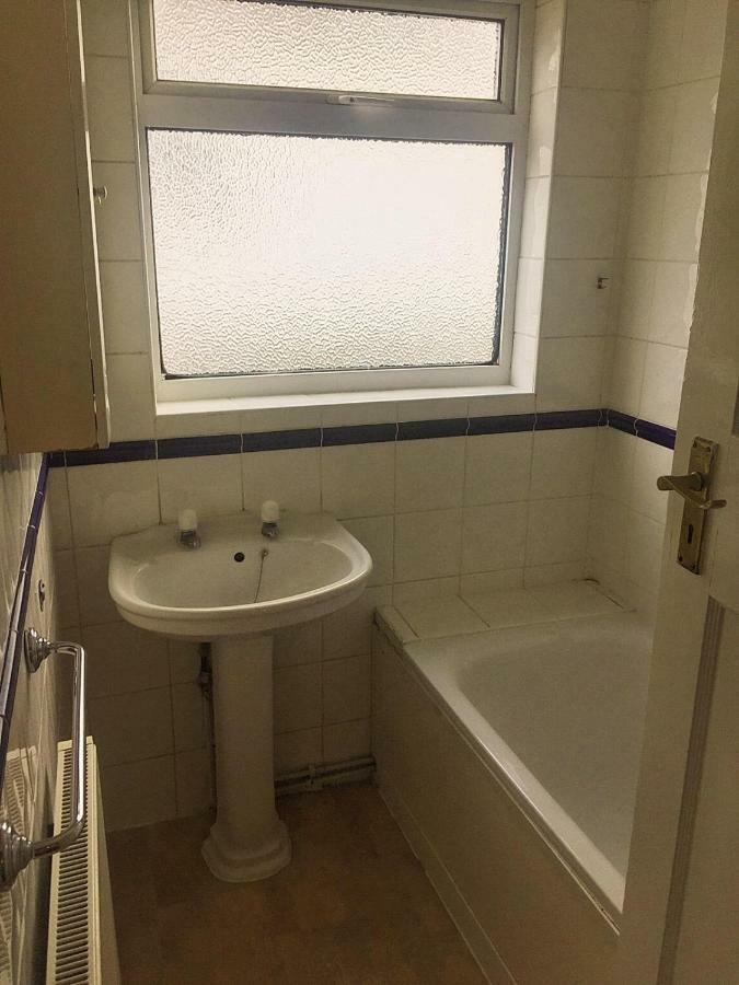 North London Cottage Екстериор снимка
